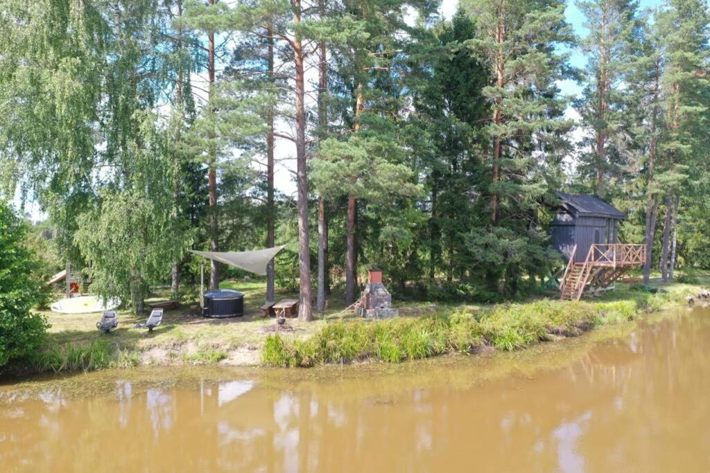 Dragon House In The Tree! Jacuzzi, Sauna ,Cinema,Heated Lici  Extérieur photo