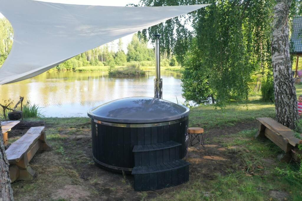 Dragon House In The Tree! Jacuzzi, Sauna ,Cinema,Heated Lici  Extérieur photo