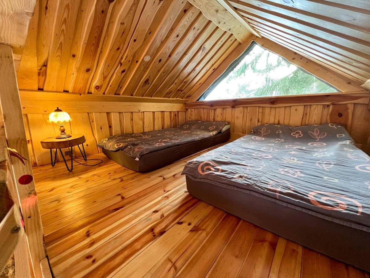Dragon House In The Tree! Jacuzzi, Sauna ,Cinema,Heated Lici  Extérieur photo